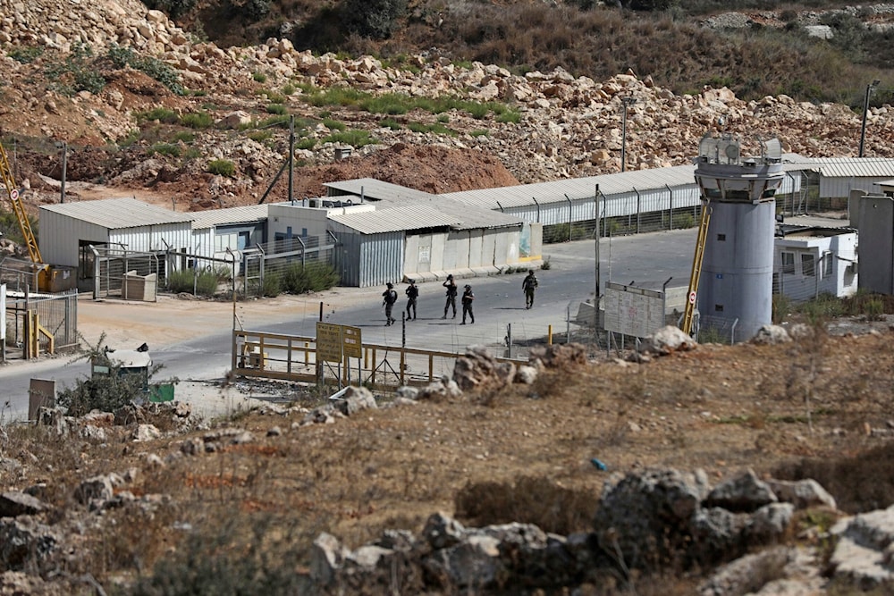 حالات تسمم في سجن "عوفر" بعد تقديم الاحتلال وجبات طعام فاسدة للأسرى