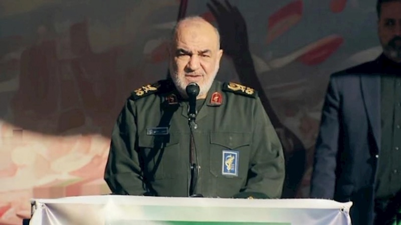 Таъкиди генерал Саломӣ бар сохти Эрони қави бар асоси мактаби ислом
