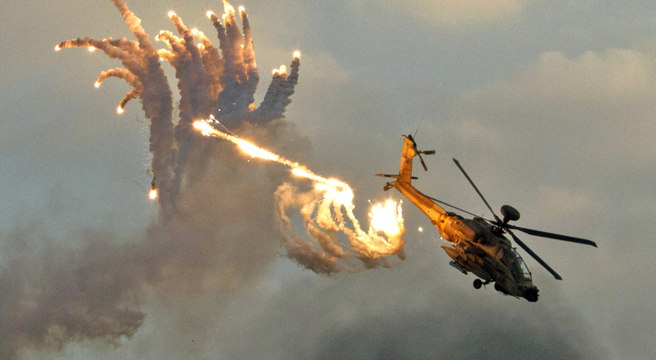 Palestinian resistance targets Israeli Apache helicopter in Gaza