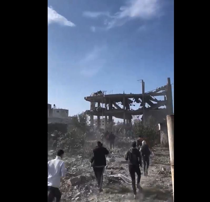 Scenes of damage caused by heavy Israeli air strikes in Khan Younis, Gaza