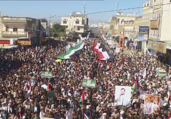 Yemeni protesters condemn US, UK joint invasion