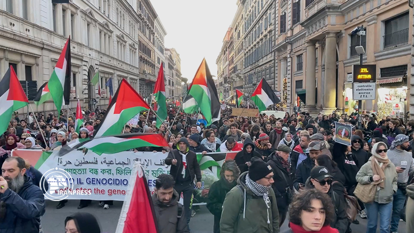 Italians march in support of Gaza and Yemen