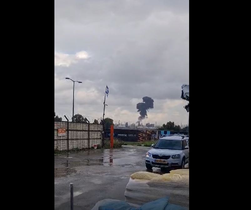 Footage of an e'xplosion near refineries in Haifa Bay