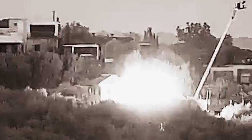فيديو | استهداف نقاط حساسة للعدو الصهيوني في مناطق حدودية مع لبنان