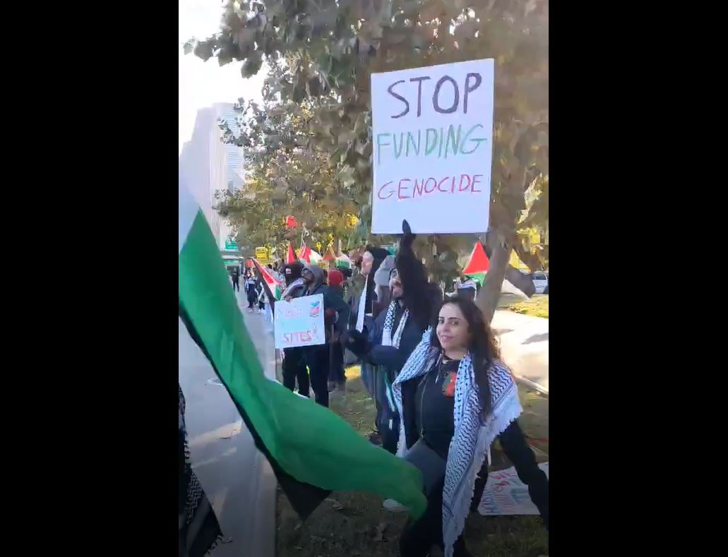 Video: "Stop Genocide in Gaza", Protest in Houston, Texas against Chevron complicity with Zionist's crimes