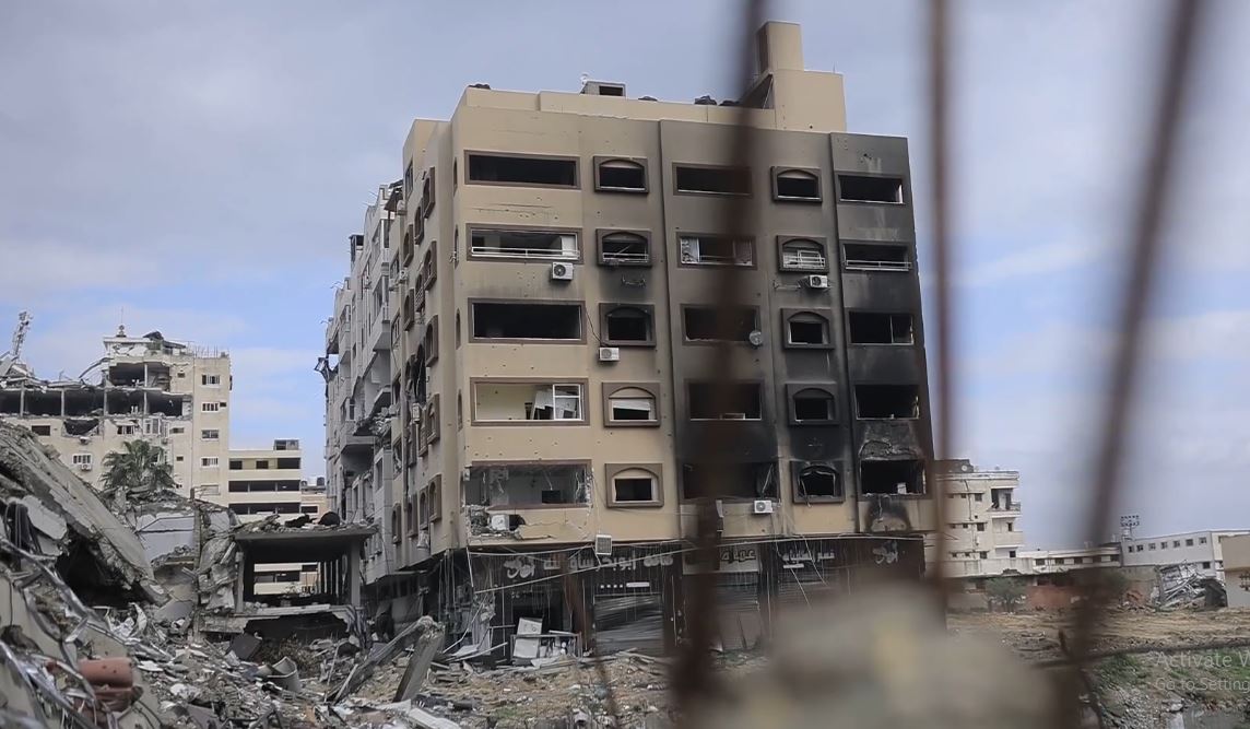 فتاة فلسطينية تروي كيف أعدم الاحتلال الإسرائيلي 15 مدنيا بعد تعذيبهم بوحشية في غزة