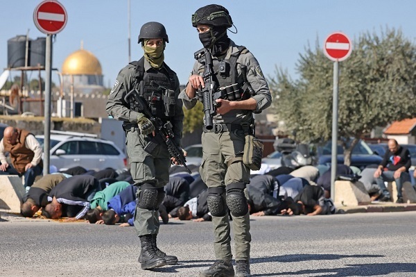 Acesso de fiéis muçulmanos à mesquita de Al-Aqsa restrito pela ocupação israelense
