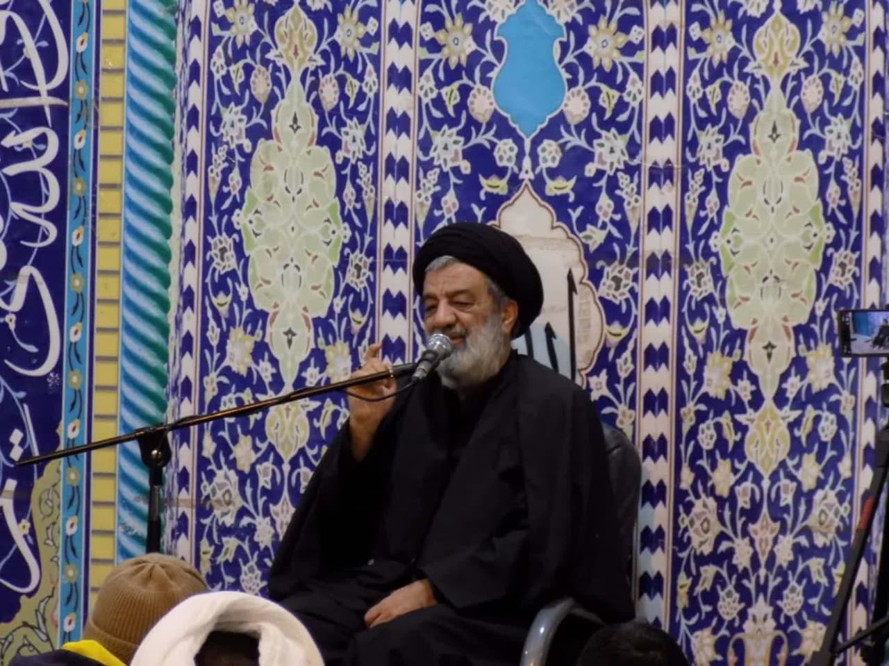 فقیهی: یکی از راه‌های بهره بردن از ماه رجب رفتن به اماکن زیارتی است