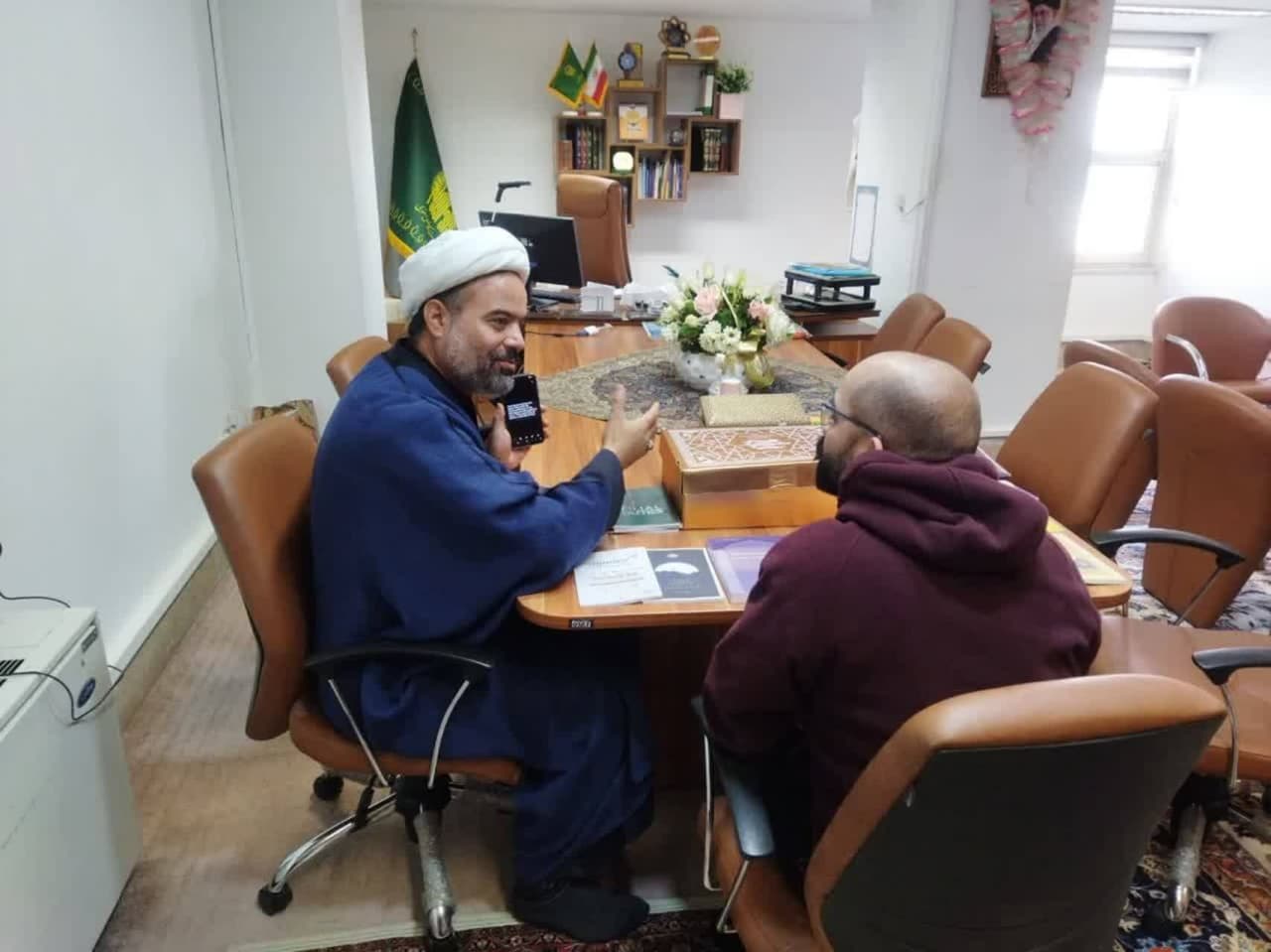 فنان برزيلي يعتنق الإسلام في الحرم الرضوي