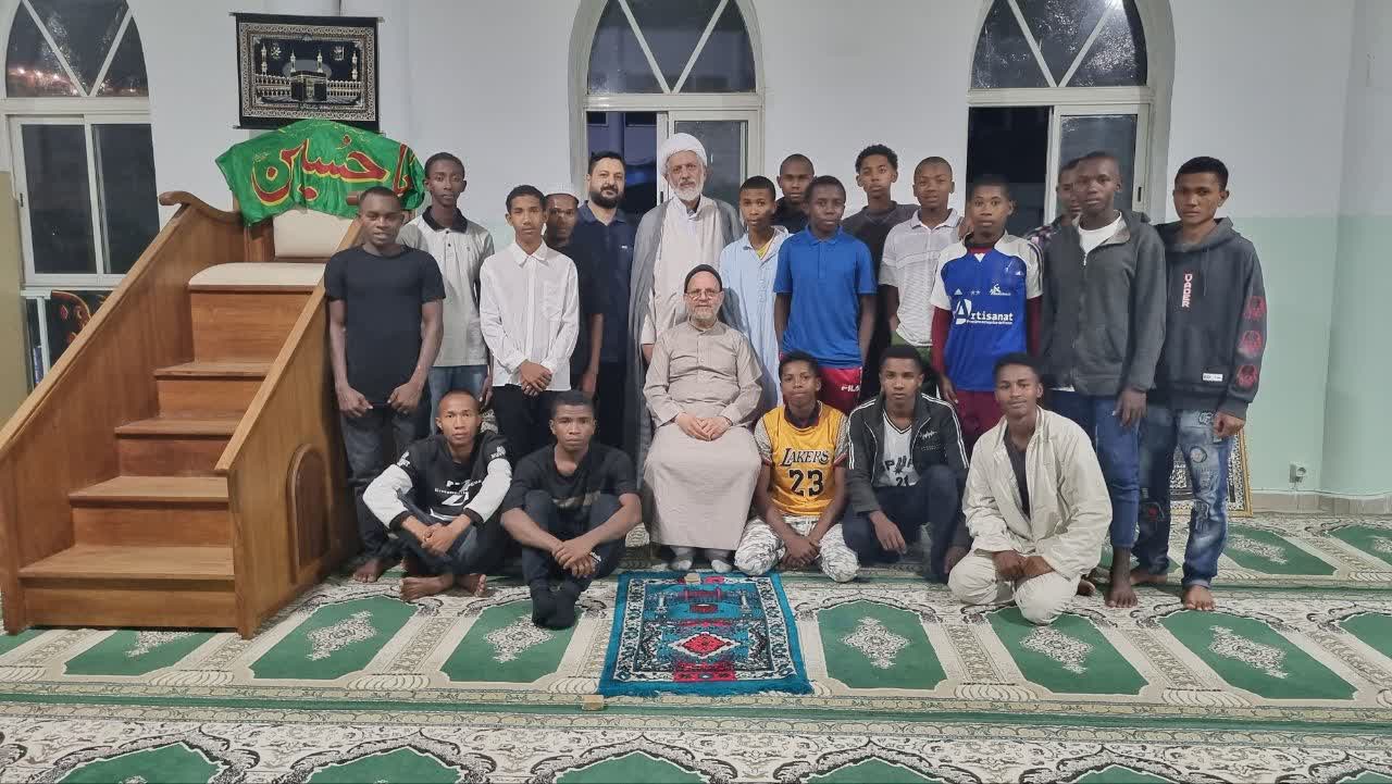 Ang seremonyang I'tikaf ang gaganapin sa isang sentro ni Imam Reza (as) par sa mga estudyanteng Madagascari