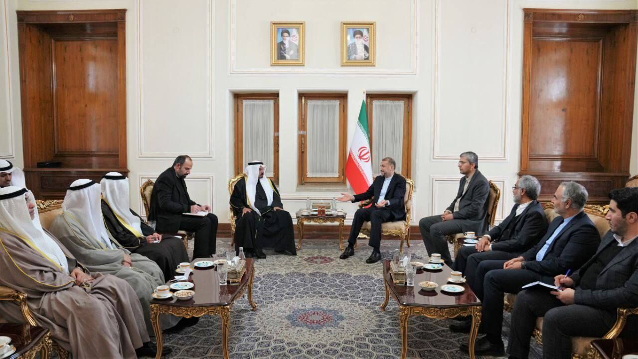 Iran FM praises Kuwait for pro-Palestine stance