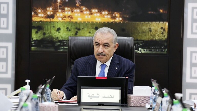 رئيس الوزراء الفلسطيني يشيد بالحراك الدولي حول حل الدولتين