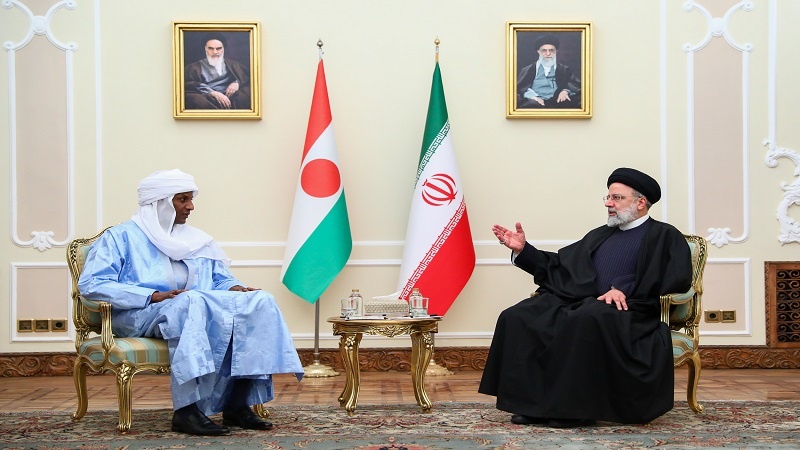 Iran, Raisi: “Nessuno ostacolo allo sviluppo delle relazioni con Niger"