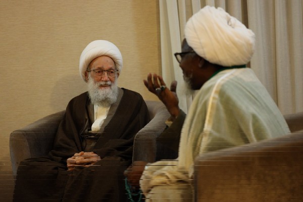 آية الله قاسم يزور الشيخ الزكزاكي والأخير: شاء الله أن أبقانا أحياء وأخر استشهادنا