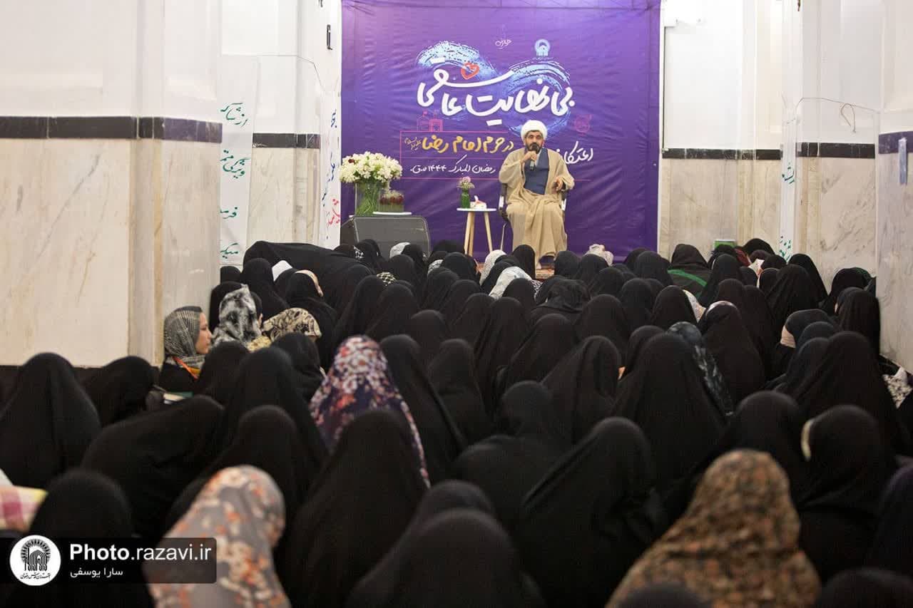 رائحة إعتکاف المراهقین من عشاق الإمام الرضا العَطِرَة تَفوح في 11 محافظة ایرانیة