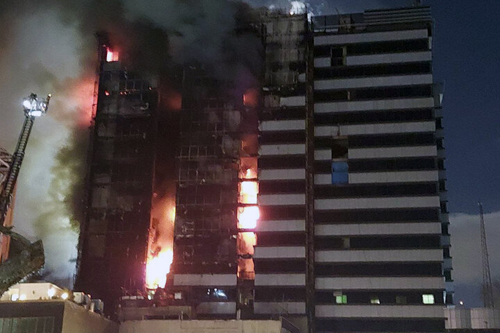 نەخۆشخانەیەک لە تاران سووتا