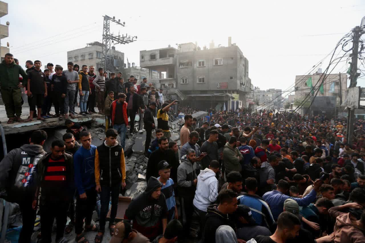 O número de mártires devido aos ataques israelenses a Gaza sobe para 25.900
