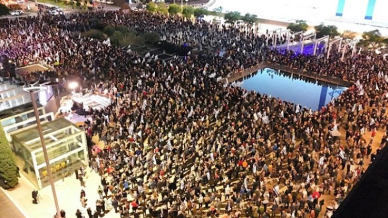 Telaviv'de Netanyahu karşıtı geniş protesto gösterileri