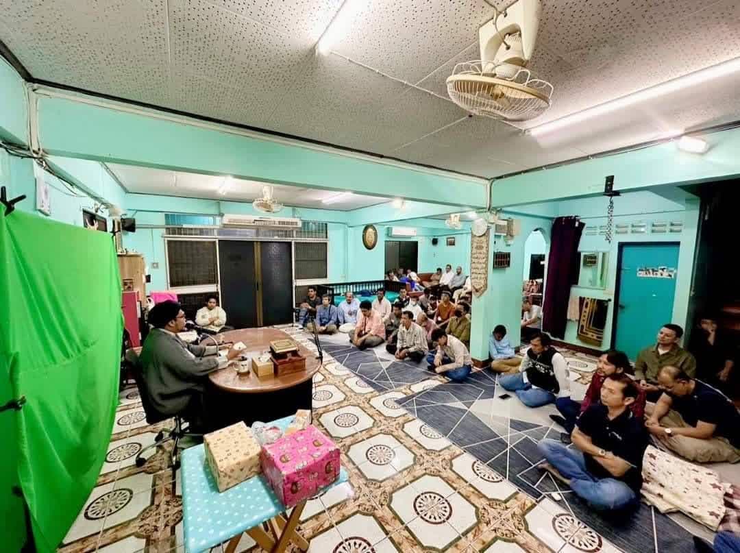 شيعة تايلاند يحتفلون بمناسبة ولادة امير المؤمنين (ع) في "بانكوك"+(صور)