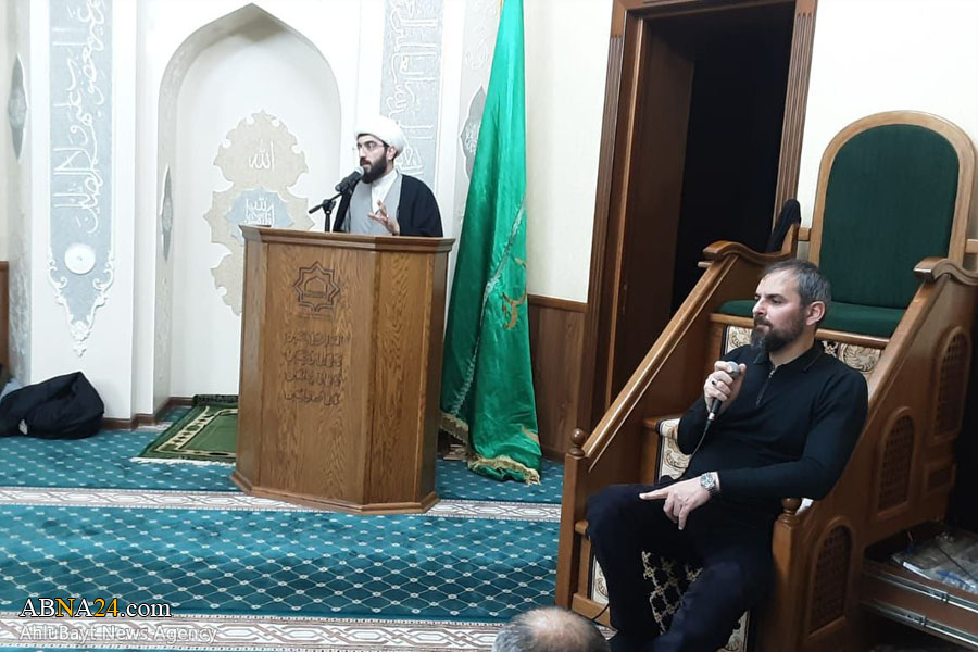 مسؤول معاونية الشؤون الدولية للمجمع العالمي لأهل البيت (ع) يلقي كلمة بمجلس عزاء شهادة السيدة"زينب"(ع)