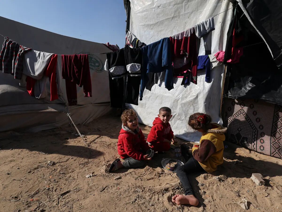 1.7 million Palestinians displaced in north, central Gaza: UN