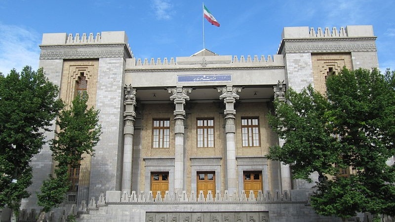イラン外務省が英大使を呼び出し