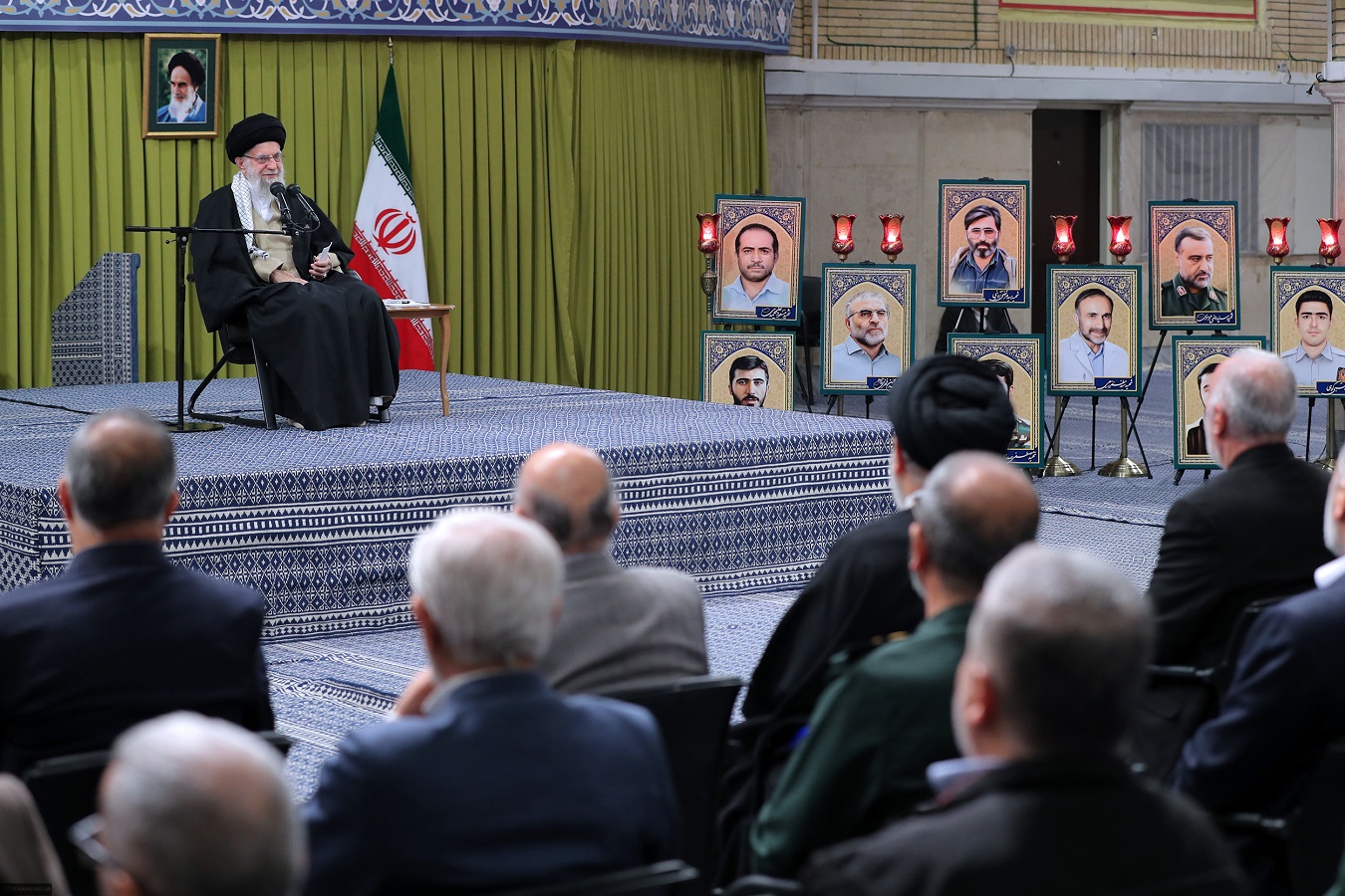 رهبر انقلاب: «تکبیر گفتن روی پشت‌بام» ابتکار تهرانی‌ها بود