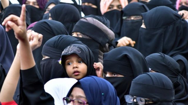 भारत के राजस्थान में हिजाब विवाद गहराया