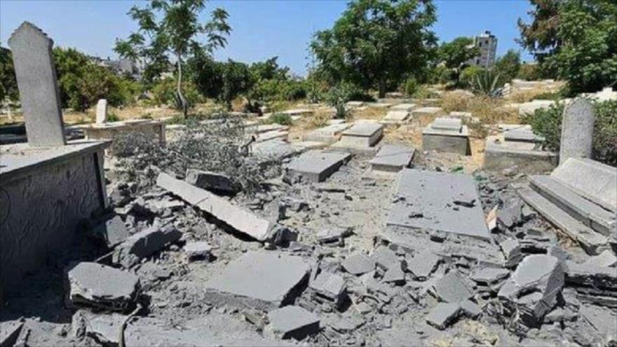 Les forces israéliennes exhument des tombes à Gaza et volent des corps palestiniens