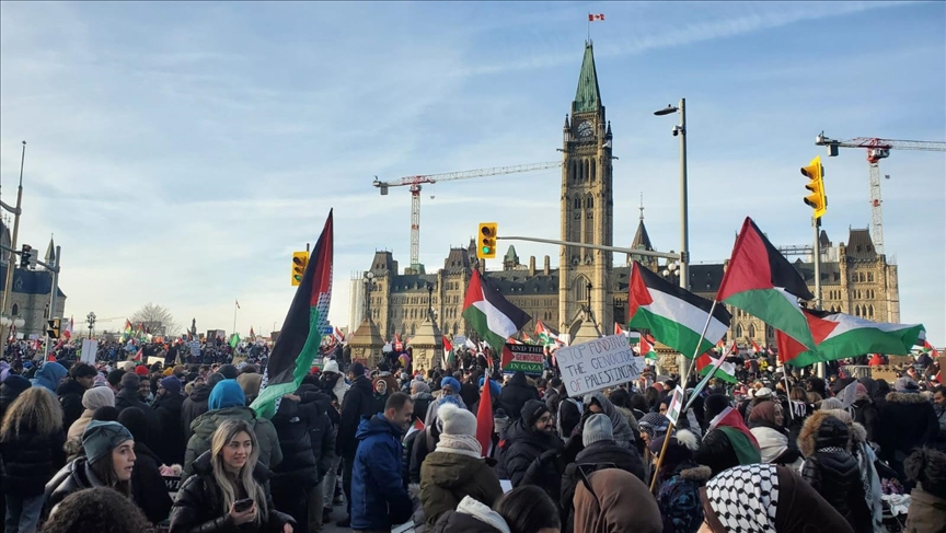 فيديو | لقطات من تظاهرة حاشدة داعمة لفلسطين في العاصمة الدنماركية كوبنهاغن