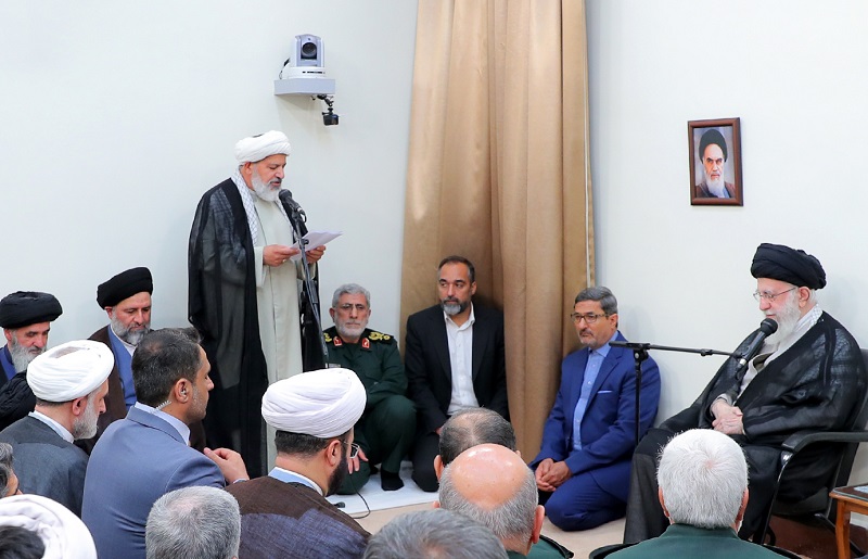 مدافعین حرم کے اقدام نے دشمنوں کی سازشوں کو خاک میں ملا دیا۔ امام خامنہ ای