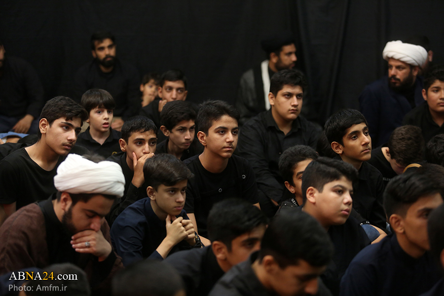 Photos: Muharram mourning ceremony held by Fatemi teenagers at Hazrat Masoumeh shrine