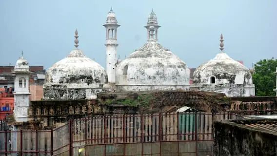 ज्ञानवापी मामले में अदालत ने जवाब तलब किया, मस्जिद कमेटी को चार सप्ताह की मोहलत 