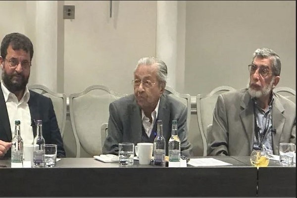 马哈蒂尔·穆罕默德呼吁穆斯林团结