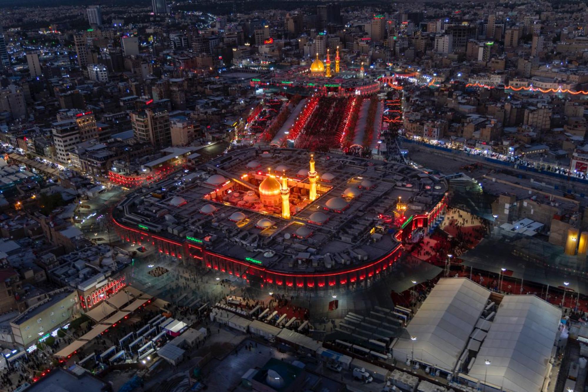 ذكرى استشهاد الإمام الحسين وأهل بيته في ليلة التاسع من محرّم