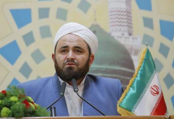 اهل‌سنت، به اهل‌بیت(ع) عشق می‌ورزند/ ما نیز از شهادت اهل‌بیت(ع)، متأثر و ناراحتیم