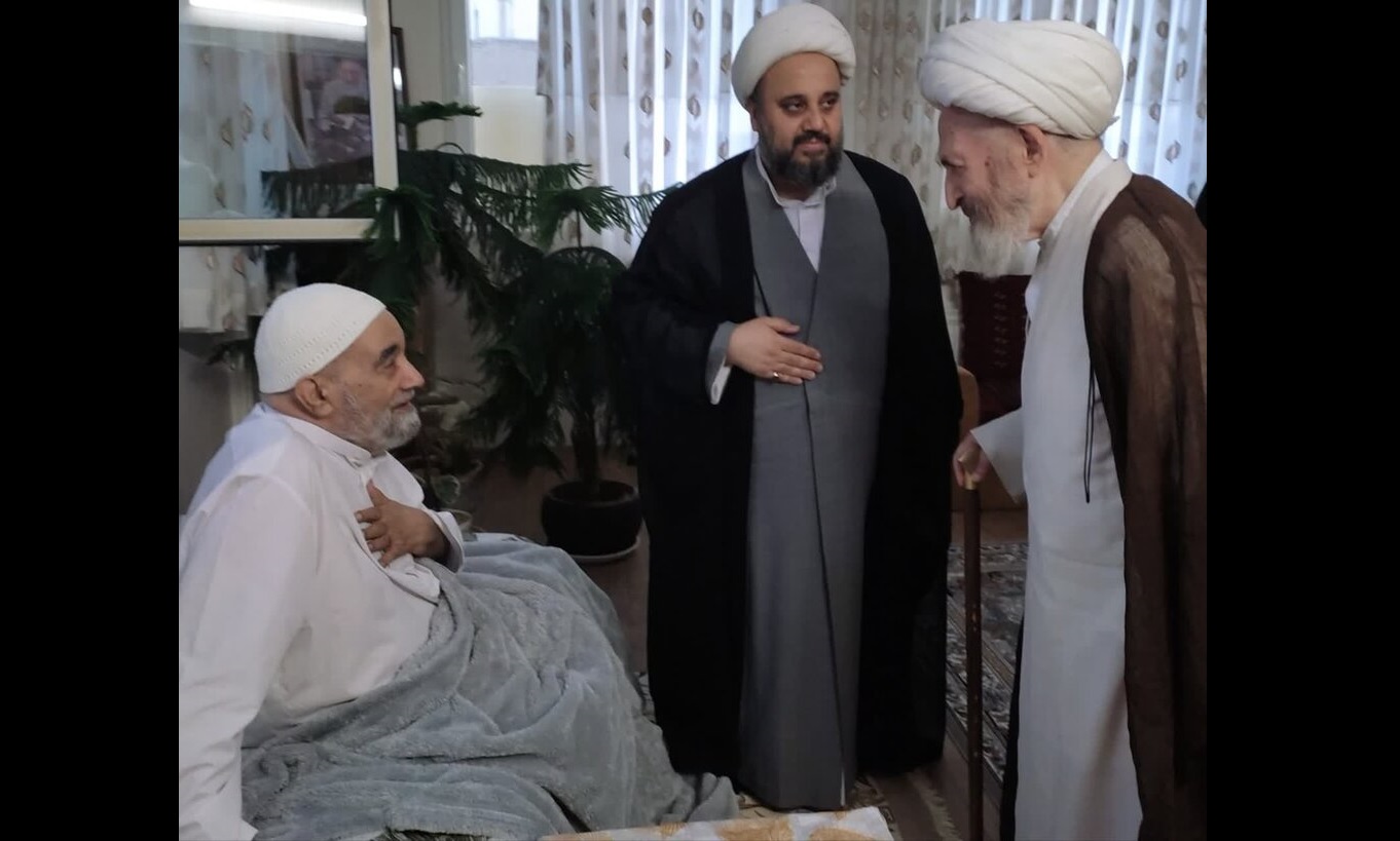 عیادت آیت‌الله سبحانی از حجت‌الاسلام والمسلمین الهی‌خراسانی