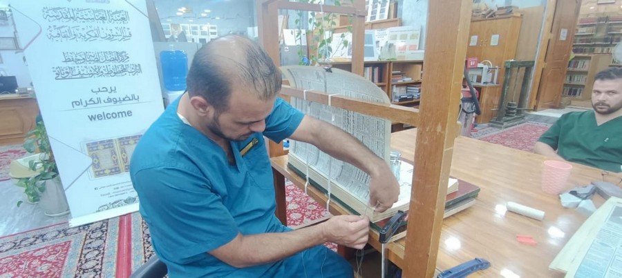 ترميم 550 عدداً من صحيفة تعود لسبعينيات القرن الماضي + صور