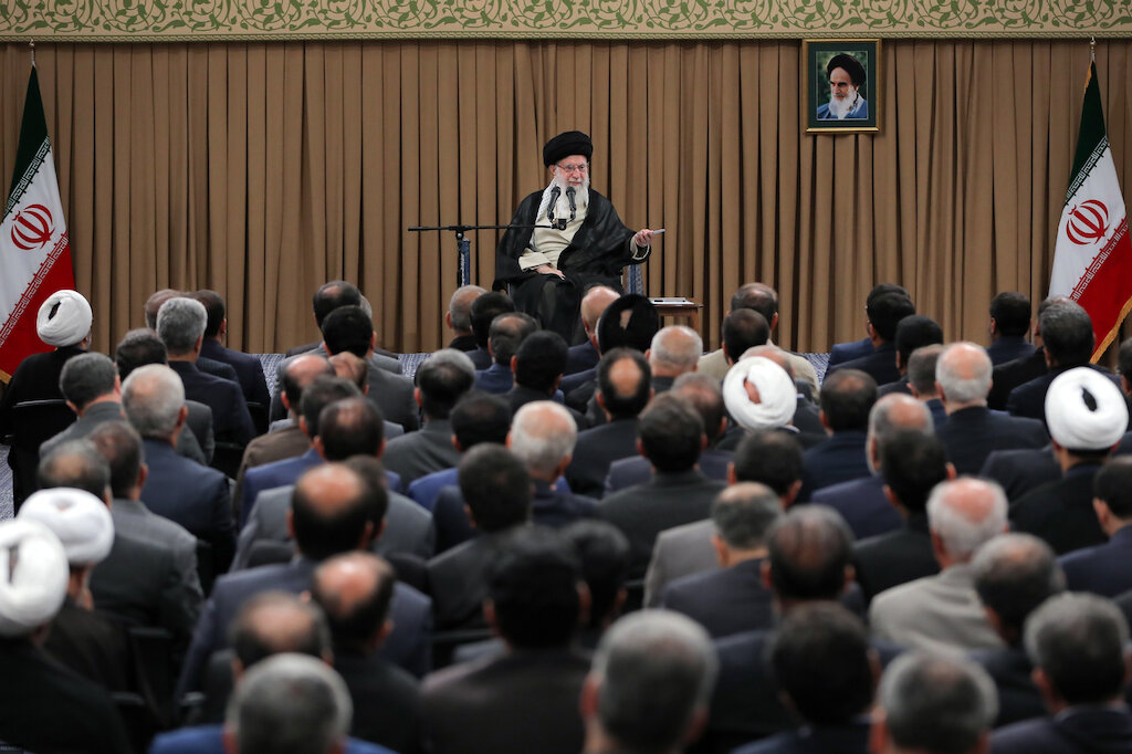 Imam Khamenei: Do not become indifferent about Gaza; it is still the most important issue