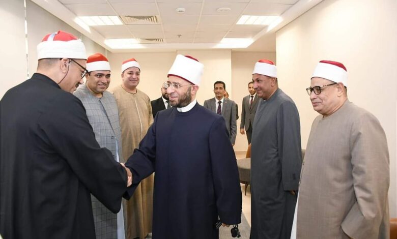 ينبغي أن تشرف نقابة القراء على تقديم خامات صوتية بديعة