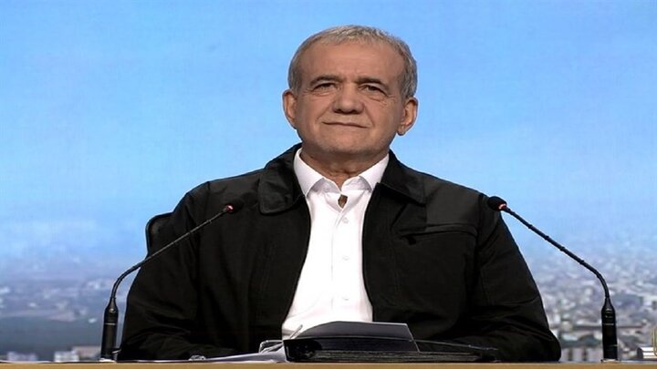 بزشكيان: التصفيق لنتنياهو المجرم في الكونغرس لا يطهره من قتل الأبرياء والأطفال