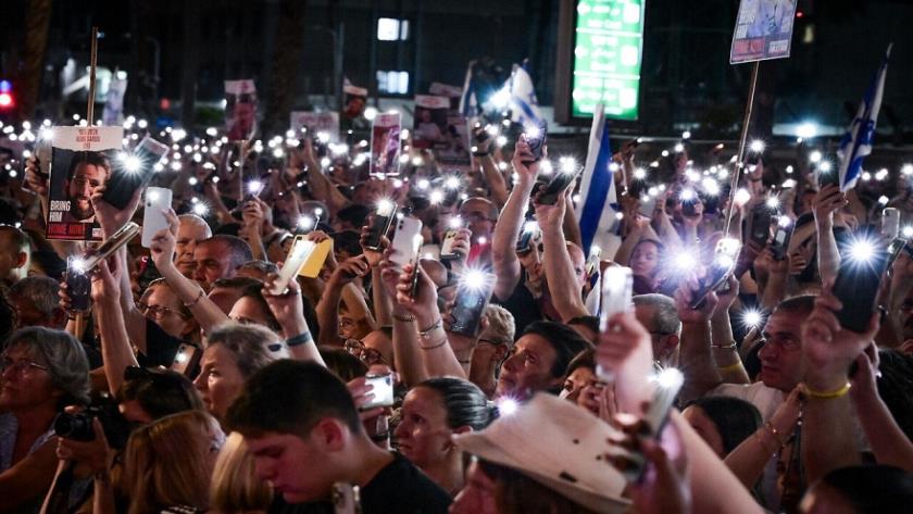 Israelis stage massive anti-Netanyahu protests