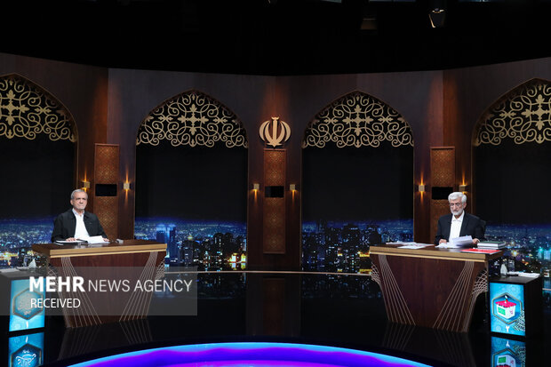 پزشکیان: بۆ کۆتایی هێنان بە گەمارۆکان هاتووم/ جەلیلی: ئێستا کاتی بیانوو نییە
