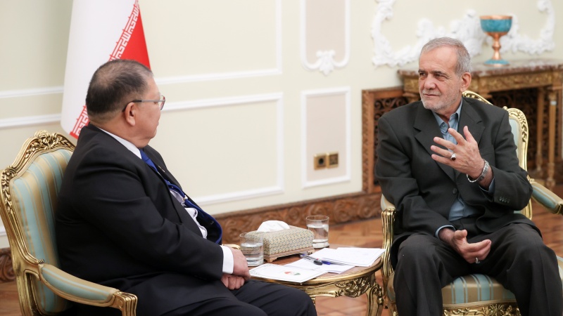 Ketua Parlemen Malaysia: Iran Sandaran Terpercaya Dunia Islam