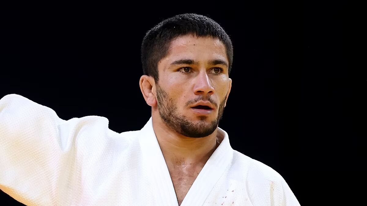 Tajik Judoka chants 'God is Great' after scoring against Israeli opponent