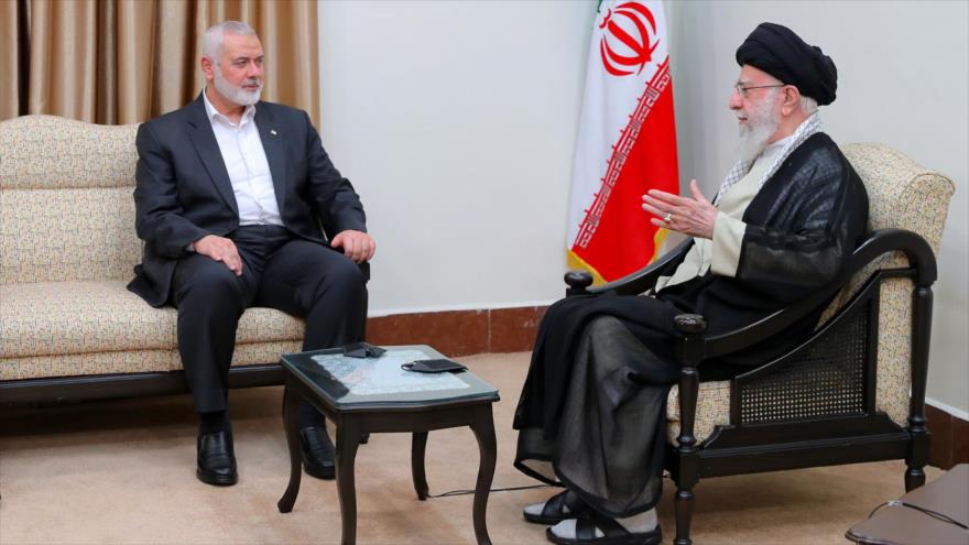 Leader: il est de notre devoir de venger le sang de Haniya, martyr en Iran