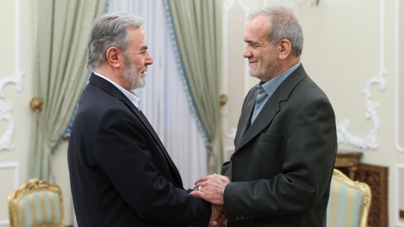 イラン新大統領がパレスチナ・レバノン抵抗組織幹部らと会談、「被抑圧者の防衛というイランの立場は不変」