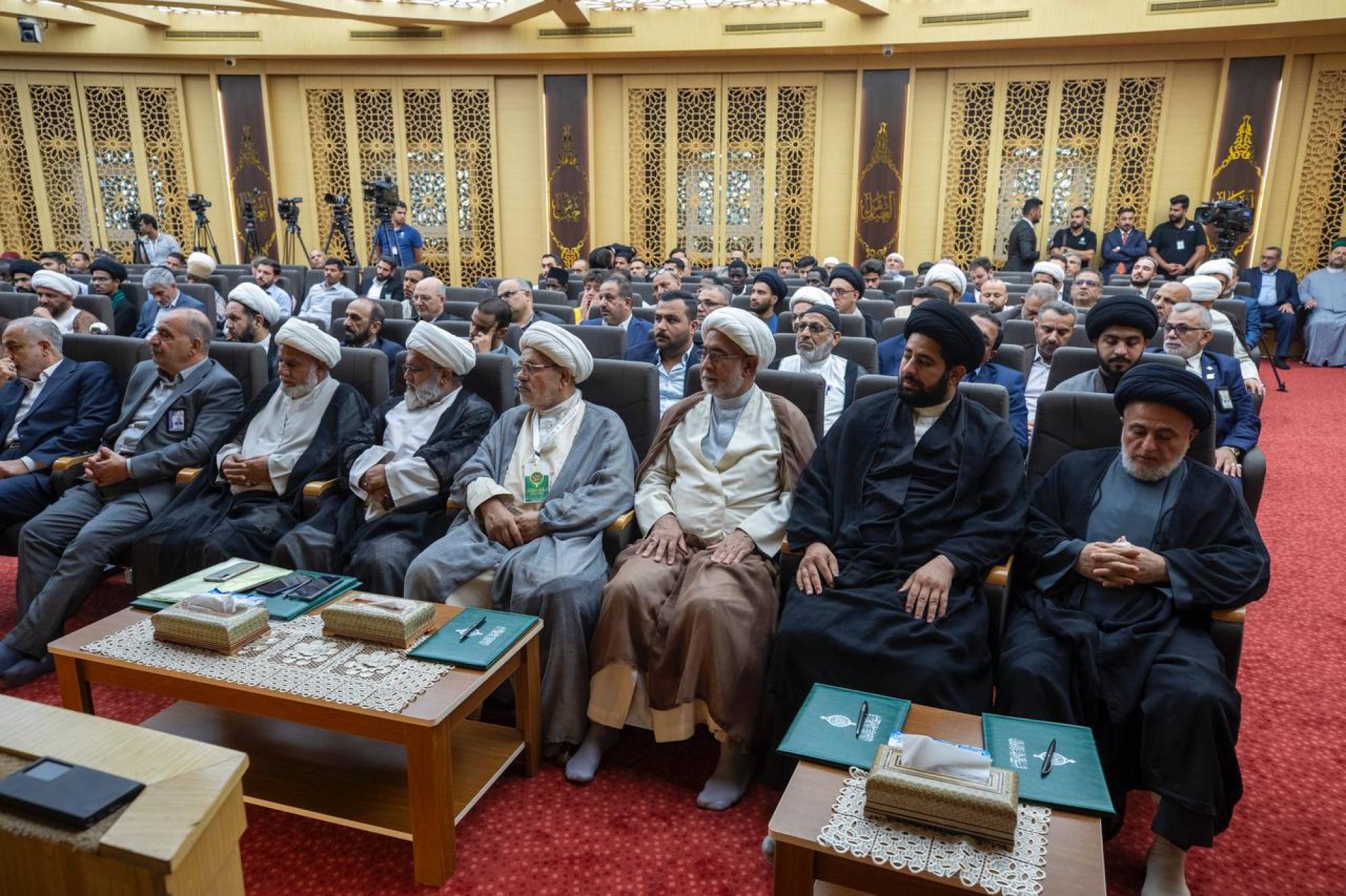 اختتام أسبوع الإمامة الدّولي الثّاني تحت شعار (النبوّة والإمامة صنوان لا يفترقان)+(صور)