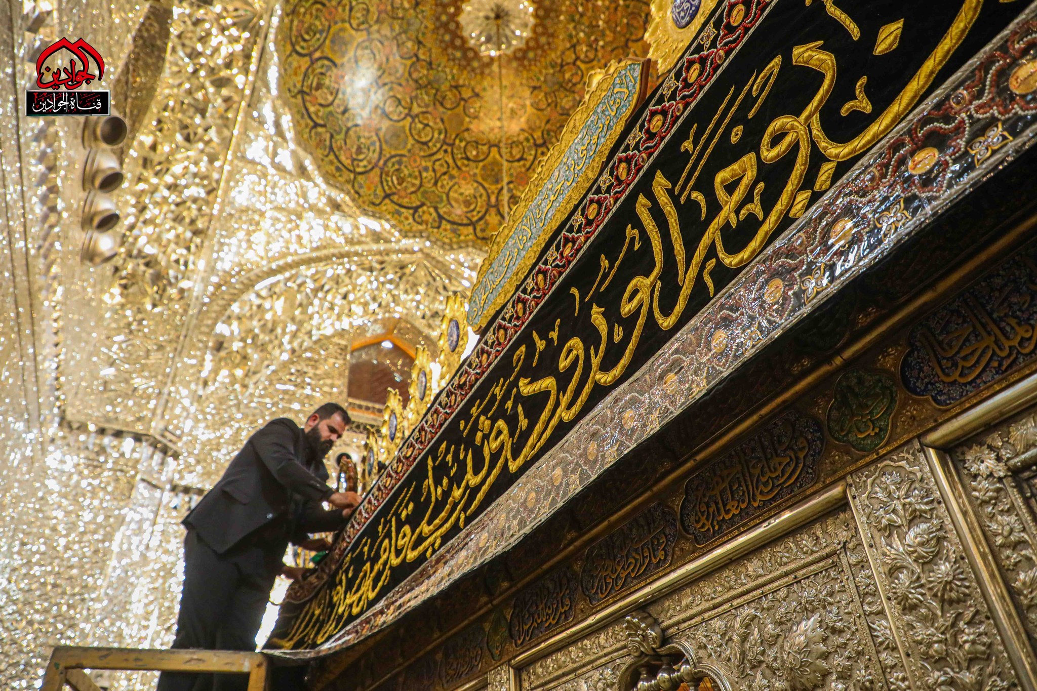Labarai Cikin Hotuna Na Kawata Rufe Hubbaren Imamain Kazemain (A.S) Da Bakaken Sitarori A Farkon Watan Muharram.