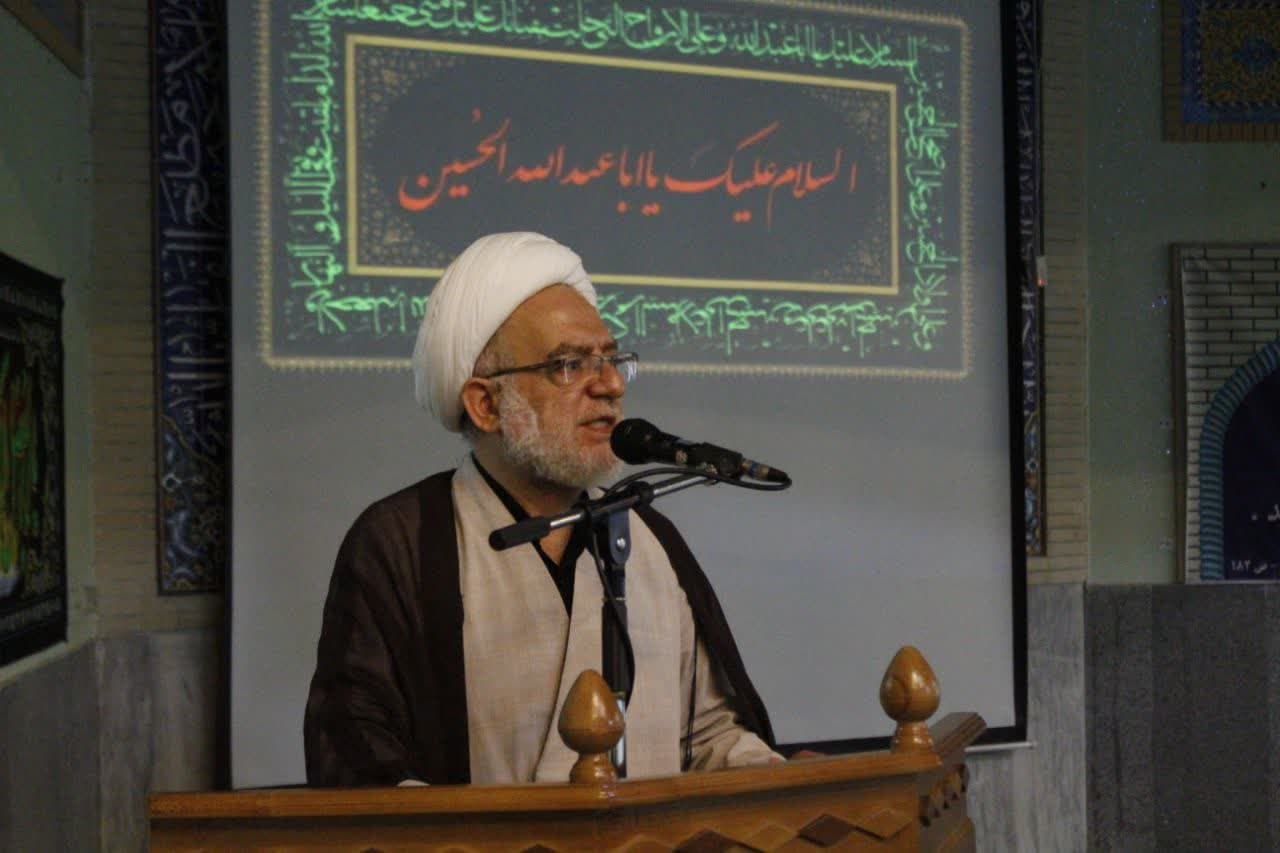 عزاداری روز اول محرم در پایگاه شهید بابایی اصفهان